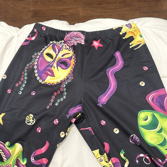 Mardi Gras leggings - size medium - Picture 2 of 3